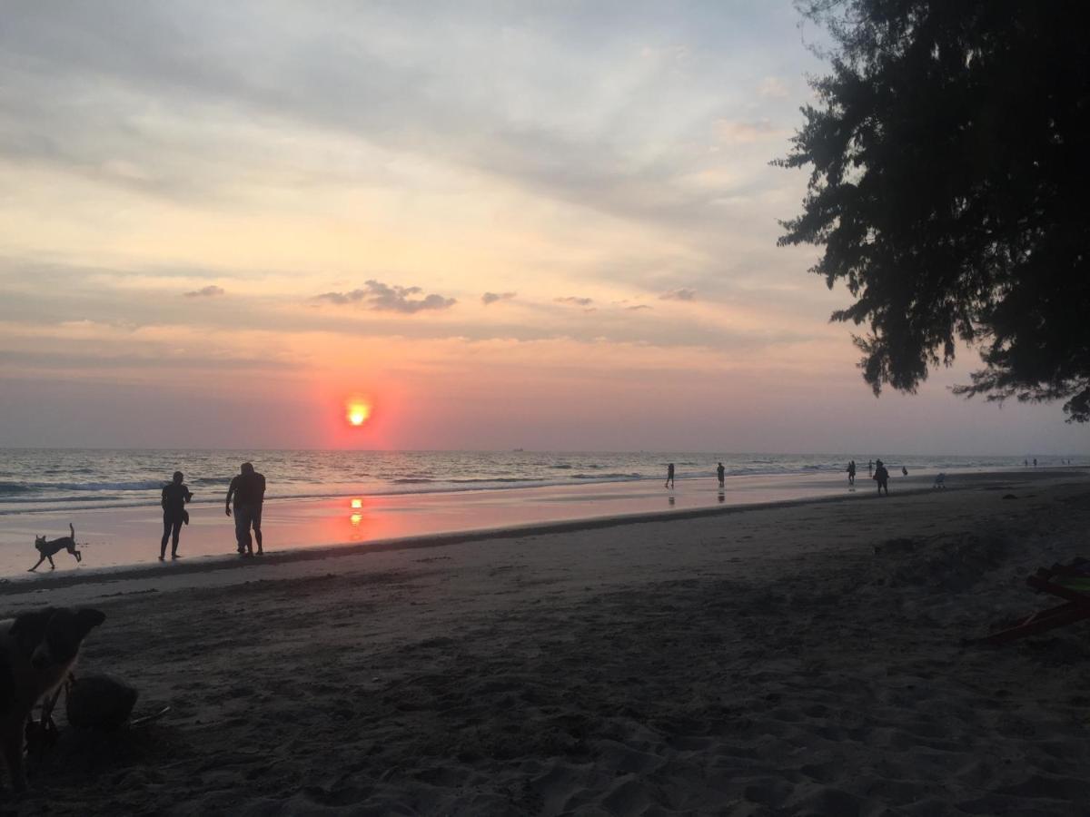 Harry'S Beach Club بان فيه المظهر الخارجي الصورة