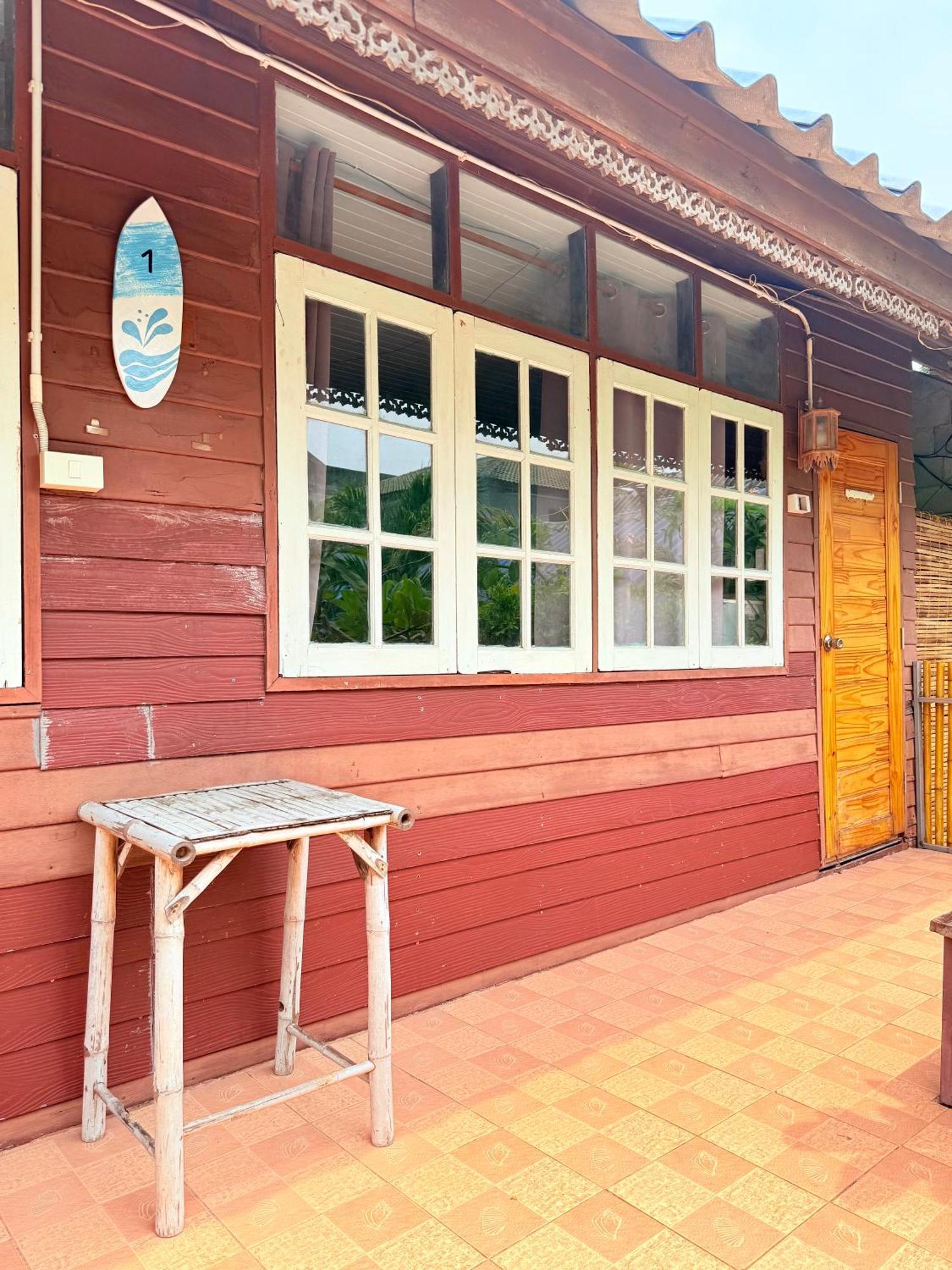 Harry'S Beach Club بان فيه المظهر الخارجي الصورة